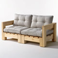 Dwuosobowa sofa z litego drewna sosnowego z jasnoszarymi poduszkami, 140 x 75 x 75 cm